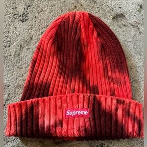 Supreme Overdyed Beanied- Splattered Red